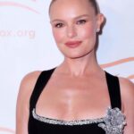 Kate Bosworth Instagram - Stepping out in NYC in support of The Michael J. Fox Foundation 🖤 Thank you @hungvanngo @harryjoshhair @samanthamcmillen_stylist @lexrobins @slimecityangels @neffnyc @jaydenhopham @dawsonhiegert 📸 @michaelloccisano @gettyimages