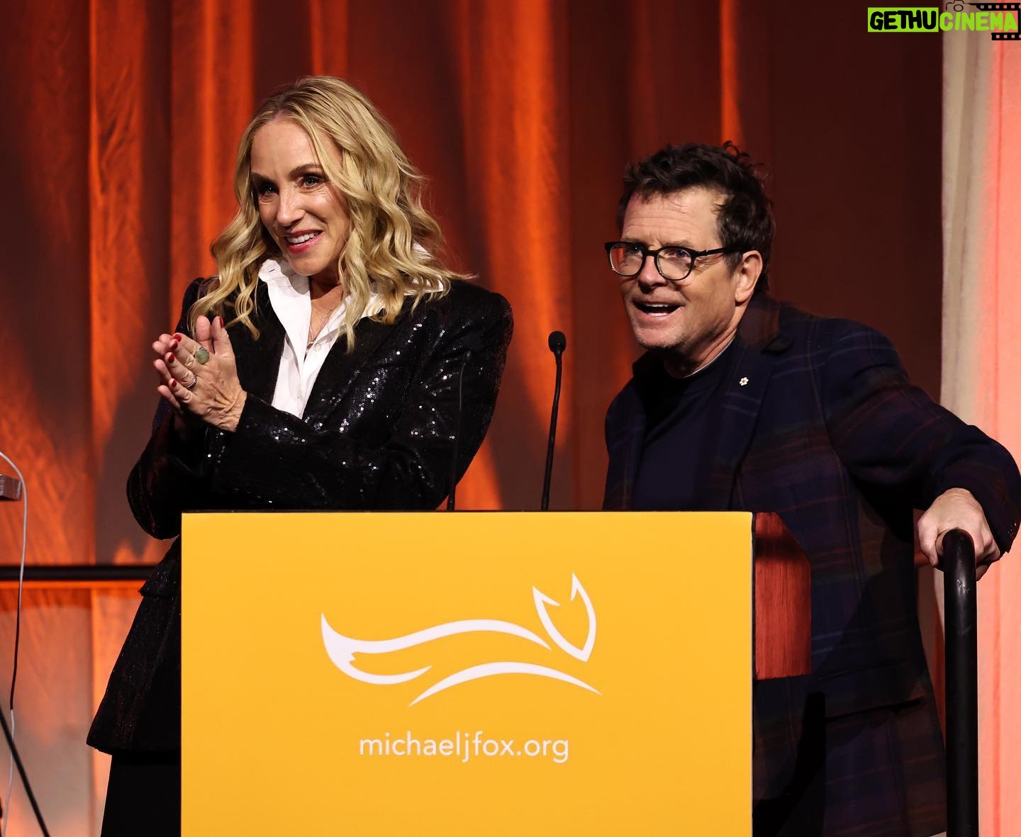 Kate Bosworth Instagram - @realmikejfox we had the most incredible time celebrating YOU, the jaw-dropping near 2 billion dollars The Michael J. Fox Foundation has raised for Parkinson’s research, and the groundbreaking strides made in testing and treating the disease. You continue to lead into the future, toward a cure. 💛 For those who have yet to see @realmikejfox documentary #STILL — do yourself a favor, & let this be next up on your list. The film is remarkable: urgent, deeply important, humanly honest, and wildly courageous. Mike, we love you. Can’t wait to hardcore-stalk-the crap-out-of-you soon friend. 😘 *The Michael J. Fox Foundation is dedicated to finding a cure for Parkinson's disease. To learn more, please visit: www.michaeljfox.org