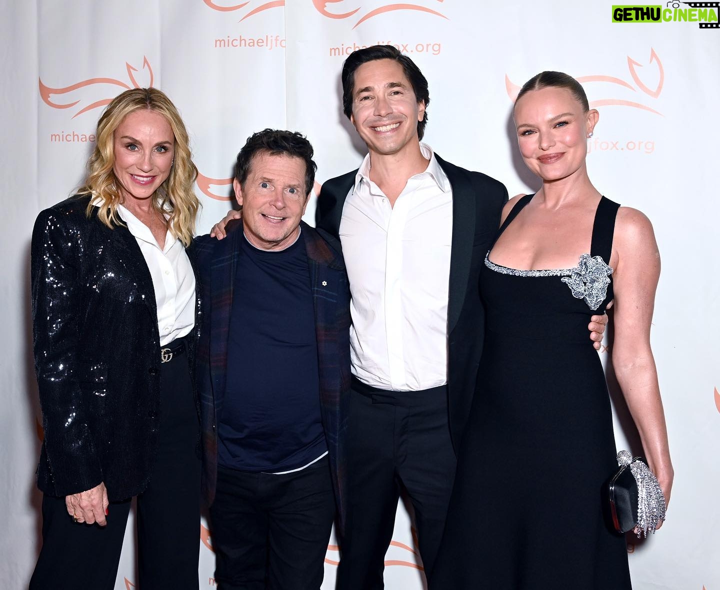 Kate Bosworth Instagram - @realmikejfox we had the most incredible time celebrating YOU, the jaw-dropping near 2 billion dollars The Michael J. Fox Foundation has raised for Parkinson’s research, and the groundbreaking strides made in testing and treating the disease. You continue to lead into the future, toward a cure. 💛 For those who have yet to see @realmikejfox documentary #STILL — do yourself a favor, & let this be next up on your list. The film is remarkable: urgent, deeply important, humanly honest, and wildly courageous. Mike, we love you. Can’t wait to hardcore-stalk-the crap-out-of-you soon friend. 😘 *The Michael J. Fox Foundation is dedicated to finding a cure for Parkinson's disease. To learn more, please visit: www.michaeljfox.org