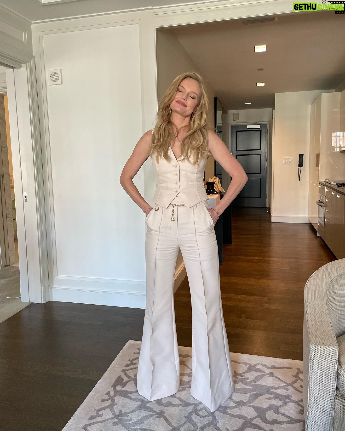 Kate Bosworth Instagram - NYC for 24 hrs! 🍎 something exciting coming 👀