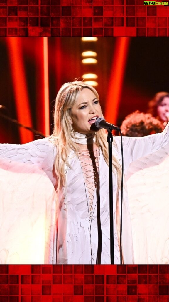 Kate Hudson Instagram - @katehudson performs “Gonna Find Out” from her debut album Glorious! #FallonTonight