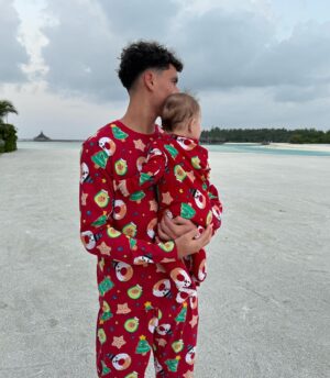 Kate Wright Instagram - Christmas in paradise ❤️