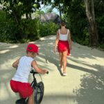 Kate Wright Instagram - Christmas in paradise ❤️
