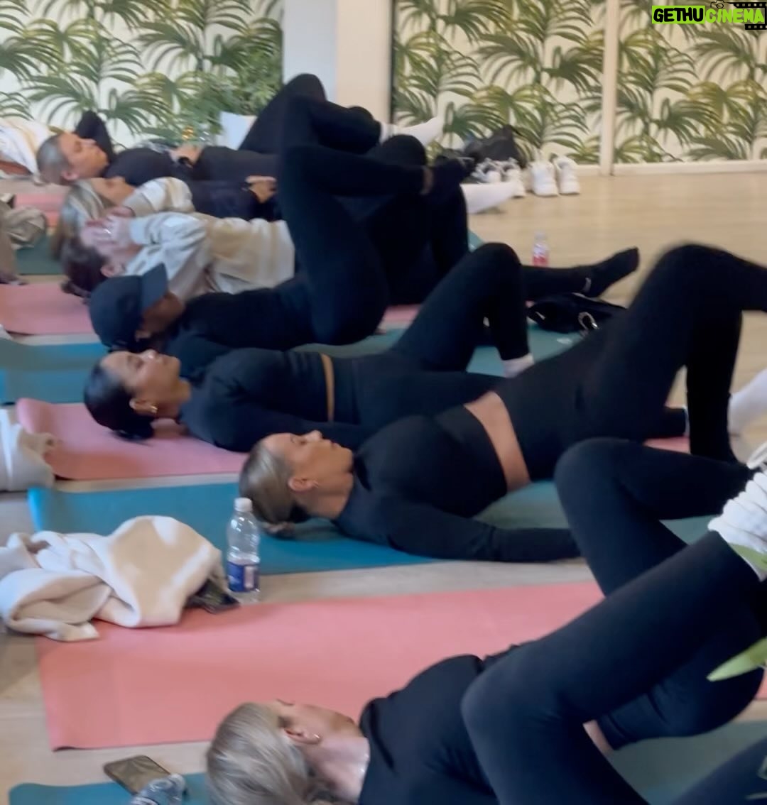 Kate Wright Instagram - A fabulous morning of yoga & good vibes to celebrate my @fandfclothing active collection 🧘🏼♀️ It was very surreal to see everyone in my range ✨ Thank you to everyone who made today possible and for everyone’s continued support. I’m so very grateful and happy you all love it. And a special thank you to my husband for always supporting me in everything I do. I love you so much 🥹❤️
