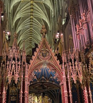 Kate Wright Instagram - It was an honour for @rioferdy5 & I to be invited to HRH The Princess of Wales Carol Service at Westminster Abbey last night.
It was a beautiful service, I haven’t been to church is so long so it really took me back to being a young child when I used to go every weekend ❤️
A super Christmassy & special evening surrounded by lovely people 🎄
Thank you again for having us @princeandprincessofwales 🙏🏻
