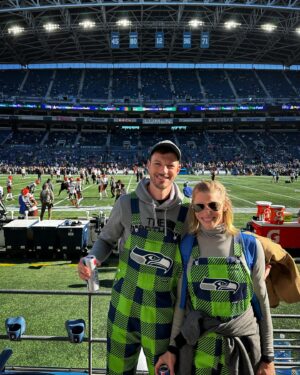Katee Sackhoff Instagram - Probably should be more transparent with our fandom….don’t want to get mistaken for the visiting team 😂😆 #gohawks #seattle What a game yesterday!!