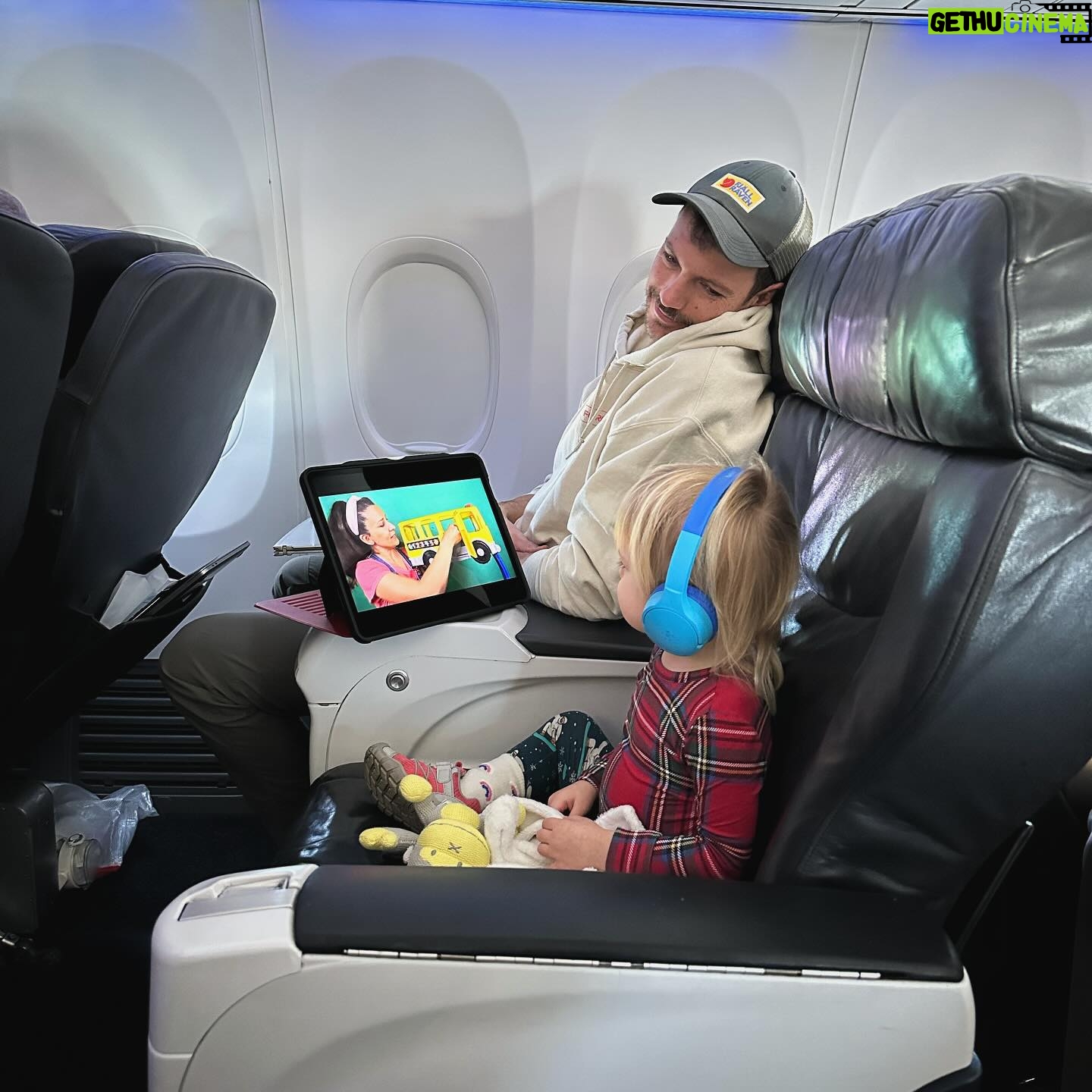 Katee Sackhoff Instagram - First big girl flight with her own seat and headphones! We’re off to @disneyland for her birthday so she’s getting a bit spoiled with the business upgrade, but we figured people may give us dirty looks if we put her in coach while we sat up front 😂 kidding! Robin would’ve been with her 🤣🤣😂 I’m cracking myself up over here folks! 🤪🤦🏼♀️ #toddler #2yearsold