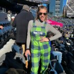Katee Sackhoff Instagram - Probably should be more transparent with our fandom….don’t want to get mistaken for the visiting team 😂😆 #gohawks #seattle What a game yesterday!!