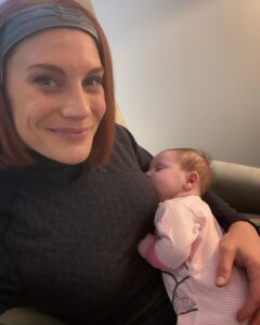 Katee Sackhoff Instagram - A little Throw Back Thursday since we can talk about work again 🎉🎉 Thank you @sagaftra ❤️ and I also miss my baby while traveling….I can’t wait to be home but also put this wig on again 😘 #Bokatan #mommy #workingmom #tbt