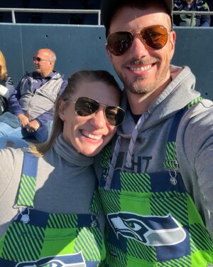 Katee Sackhoff Instagram - Probably should be more transparent with our fandom….don’t want to get mistaken for the visiting team 😂😆 #gohawks #seattle What a game yesterday!!