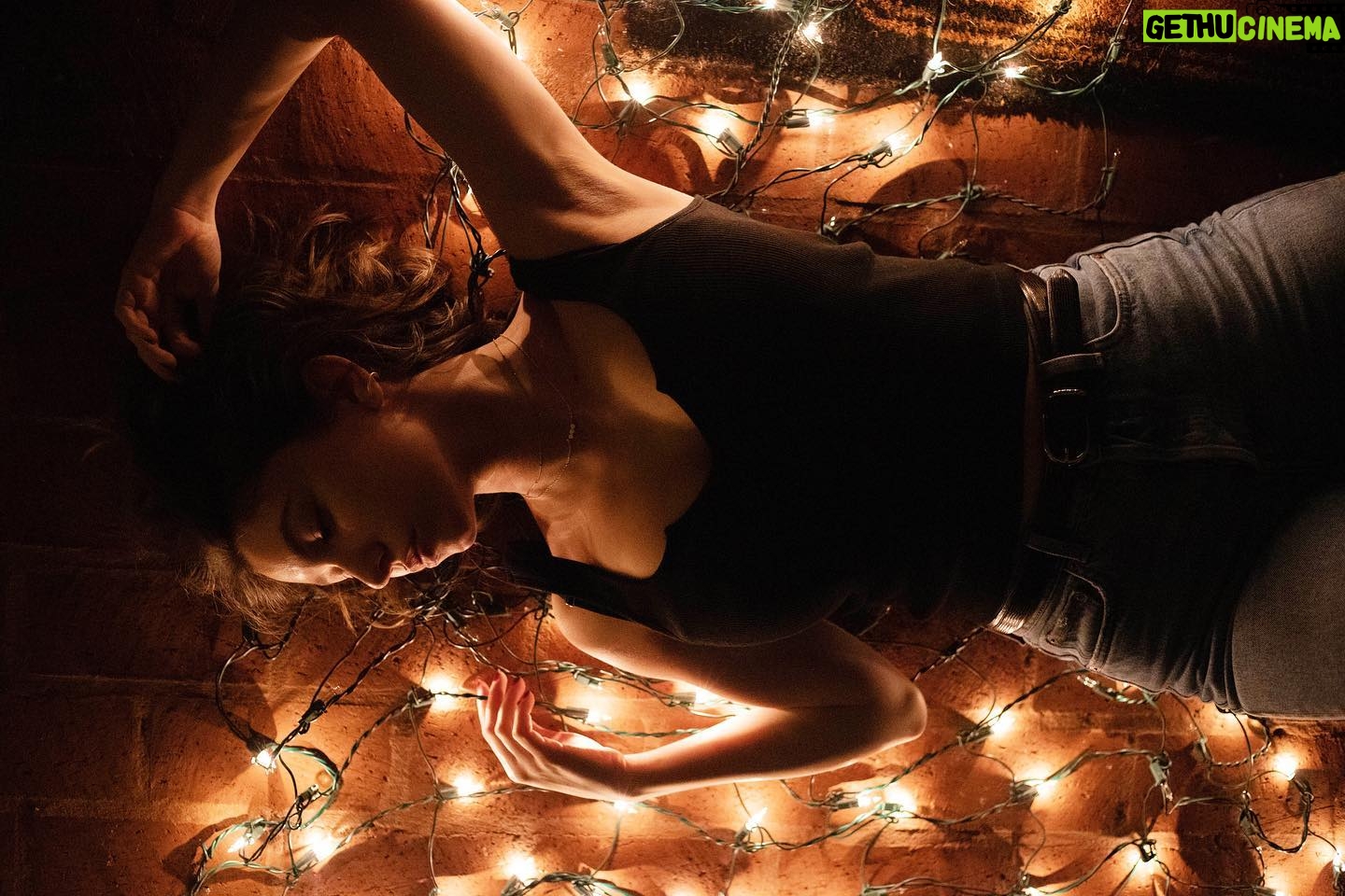 Katelyn Nacon Instagram - K Christmas lights are officially done๐๐ ๐ธ: @vivianmonsonphotos