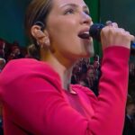 Katharine McPhee Instagram - ✨ Excited to share a sneak peek of our special Amazing Grace video with @thetabernaclechoir arriving in just 2 days! 🎁
