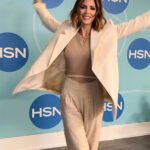 Katharine McPhee Instagram - Ahhh thank you guys for selling out our entire inventory last night at @hsn! We had 30 extra minutes on air but most of the pieces sold out so we had to finish early. I’m over the moon! 🤯 So we’re heading back tonight at 9:15pm ET! Head over to the link in my bio for your LAST CHANCE at getting Radiance by ABSOLUTE x @kmfjewelry, and that includes the insanely gorgeous replica of my engagement ring! Once they’re gone…they won’t be restocked! See you tonight at 9:15pm ET on @hsn ✨