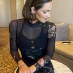 Katharine McPhee Instagram – backstage jam sesh 🥃 thank you for having me @hiltongrandvacations!

🎤 🎹 @nadiadigiallonardo