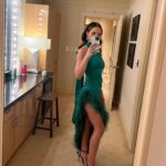 Katharine McPhee Instagram - Vegas, baby! 🎄🥂✨💚