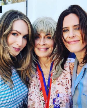 Katherine Moennig Instagram - A glimpse and a wrap on S3. To the entire crew and cast, it's an honor to work beside you all. 
@sho_thelword 🏳️‍🌈❤️