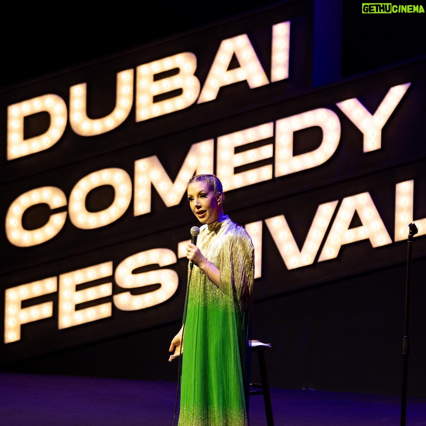 Katherine Ryan Instagram - Katherine Ryan’s show was an absolute blast!😂😭 Her unique brand of wit and humour had us laughing all night long! Such a fantastic evening✨ Get your tickets now on dubaicomedyfest.ae #DubaiComedy #DCF2024 لقد كان العرض الكوميدي الذي قدمته نجمة الكوميديا كاثرين ريان بمثابة انفجار مطلق! كانت أمسية رائعة حقًا مليئة بالضحك والفكاهة! احصلوا على تذاكركم الآن dubaicomedyfest.ae