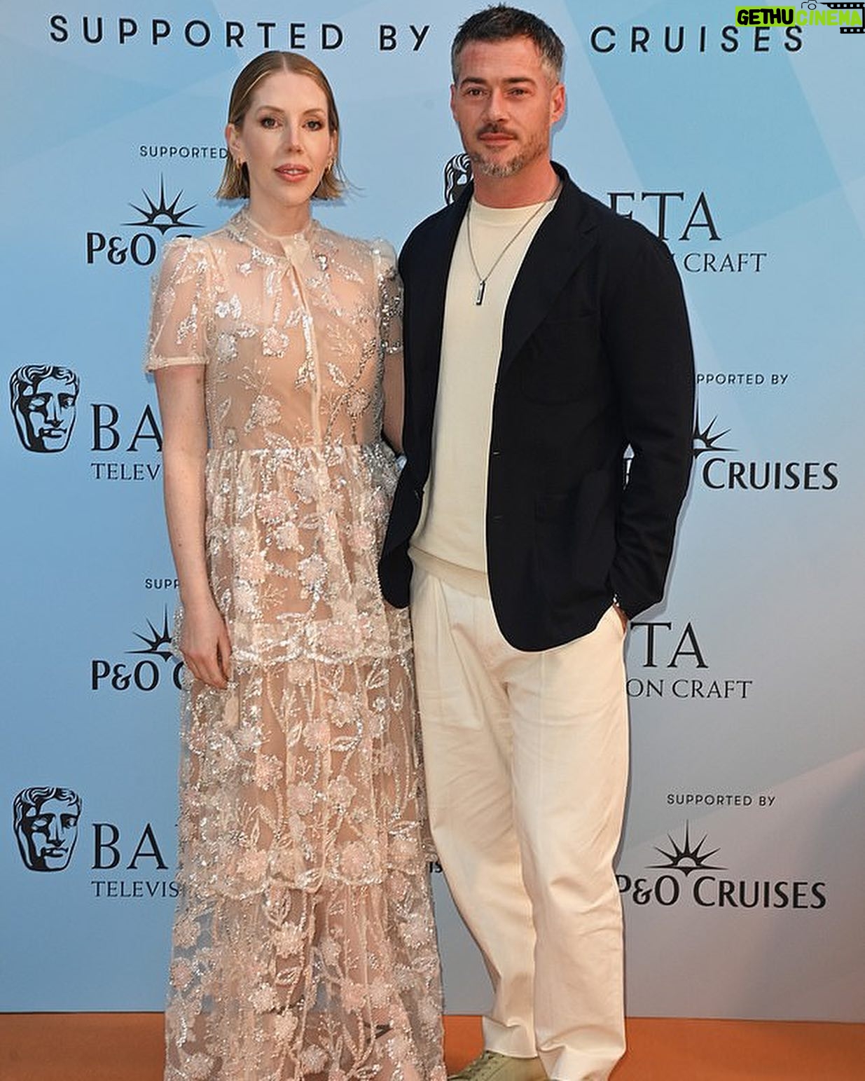 Katherine Ryan Instagram - @rankinarchive @pandocruises #baftatv #baftatvcraft @bobby_k__ @davematthewsband @mrselfportrait @pitchgolf #411yards ⛳️
