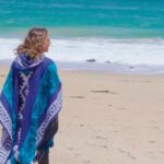 Katherine Salosny Instagram - ¿Quieres una excelente noticia? ✨ Parque Algarrobo es la maravillosa mezcla de mar y naturaleza. 🌳🌊 Ubicado en un sector privilegiado, con excelente conexión y alta plusvalía. Si deseas más información o una asesoría completamente gratuita, envía un DM a mis amigos de @compratuparcela o visiten www.parquealgarrobo.cl 🥰