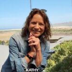 Katherine Salosny Instagram - Siempre he sido muy abierta a los cambios, y al mirar mi vida, puedo decir que me gusta el camino que he recorrido. Me encantaría saber cómo ha sido el tuyo. 💫💫💫