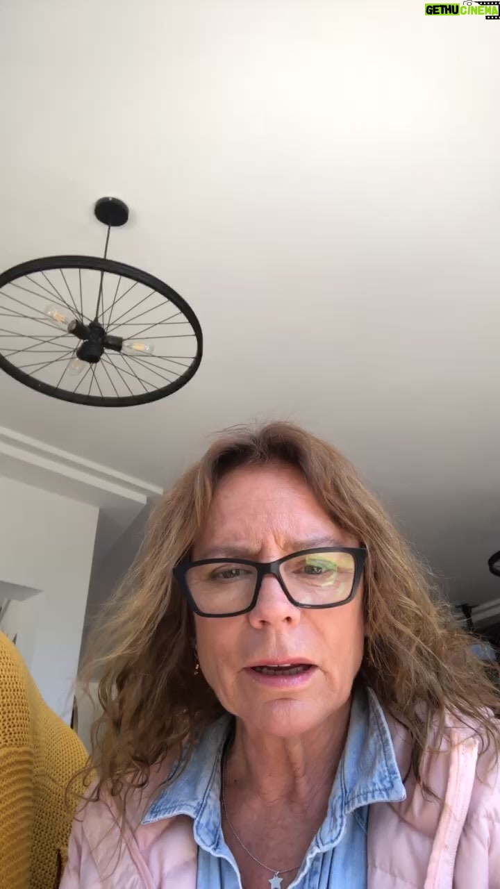 Katherine Salosny Instagram - Te esperamos en nuestra bella peluquería de Algarrobo @peluqueriaorganicaocs by Kathy Salosny www.peluqueríaorganicaocs.cl También tenemos barbería!! Agenda tu hora !! 56988405235 56443576743 Santa Teresita 2175 Un poco antes de la bajada Los Culenes en Algarrobo Te esperamos!!