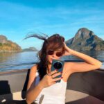 Kathryn Bernardo Instagram - Close-up shots up to 120x SuperZoom and bright photos even in low-light? Yup, you got it! Feeling like a photog with the newest #realme12Series5G! 🤓 Catch up to 70% OFF discounts of any realme products in @lazadaph 4.4 #SayaSaSuliTipidSale on #realmePH ‘s Official Store from April 4-8!