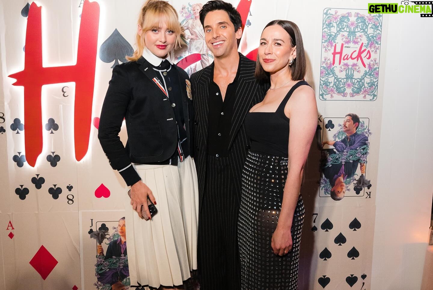 Kathryn Newton Instagram - Congratulations @hacks season 3!!!!! I am a fan of these hot funny people