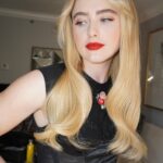 Kathryn Newton Instagram - The color of the movie is red!!! @abigailthemovie thank you @toryburch ❤️ glam by @hairinel and @kdeenihan two killer looks thank u @mattbettinelliolpin and @tylergillett @universalpictures @officialuniversalmonsters for giving me something insane to talk about in press ❤️❤️❤️
