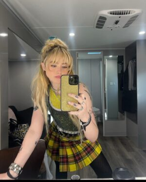 Kathryn Newton Instagram - I’m just really enjoying it. @abigailthemovie