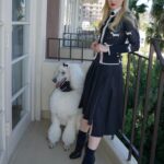 Kathryn Newton Instagram - Press for @abigailthemovie day 2 featuring dogs thank you @thombrowne I love this look!
