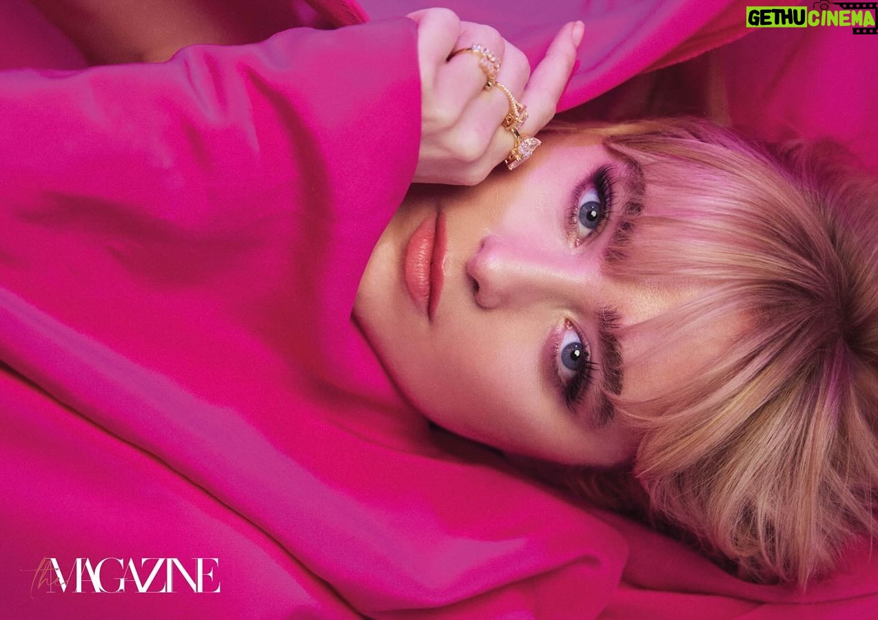 Kathryn Newton Instagram - New cover @themagazine.global x @nytimes