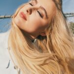 Kathryn Newton Instagram - Talk to the hand! @lisafrankensteinfilm on the run in theaters Feb 9th tix now on sale link in biooooo @whowhatwear Editor-in-Chief: Kat Collings / @katcollings Photographer: Beau Grealy / @beaugrealy Styling: Lauren Eggertsen / @laurenegg Makeup Artist (for Kathryn): Benjamin Puckey / @benjaminpuckey Hair Stylist (for Kathryn): Ericka Verrett / @ericka_Verrett Groomer (for Cole): Sonia Lee / @sonialeeartistry Manicurist: Stephanie Stone / @stephstonenails VP of Creative: Alexa Wiley / @awiley_creative Production Director: Samantha Rockman / @rockman_productions Video Director: Stephanie Romero / @stephrmro Cinematographer: Erick Turcios / @erickturquoise Camera Assistant: Adam Roenker / @adamroenker Sound Mixer: Jason Flaster / @jasonflaster Video Editor: Colling Hughart /@collinhughart Executive Director, Entertainment: Jessica Baker / @jbake21 Writer: Anna LaPlaca / @anna_laplaca