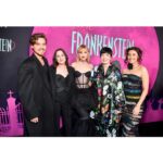 Kathryn Newton Instagram - At the premiere for @lisafrankensteinfilm I’m going to see it in theaters Friday! See you sooooon thank you @zeldawilliams Diablo and everyone at @focusfeatures this cast is so wonderful in this movie and off screen ❤️