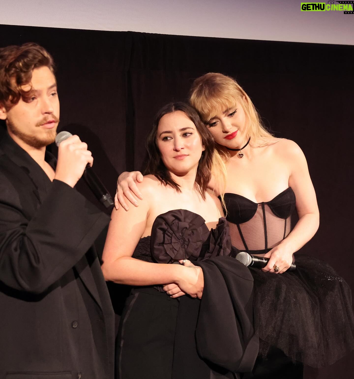 Kathryn Newton Instagram - At the premiere for @lisafrankensteinfilm I’m going to see it in theaters Friday! See you sooooon thank you @zeldawilliams Diablo and everyone at @focusfeatures this cast is so wonderful in this movie and off screen ❤️