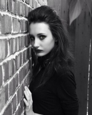 Katia Peel Instagram - Rocker chick 💪❤️#models #nexttopmodel #modeling #bcktheface #teenmodels #fashionmodels #newfashion #teenfashion #modelscouts #modelingportfolio #fashionable #beautifulgirls #beautifulteen #funfunfun #imgmodelscouting #Zara #americanapparel #hugoboss #wlygmodelsearch  #WLYG #imgmodels #forever21 #PINK #teen #weloveyourgenes #modern #awesome #urbanoutfitters #misssixty #scoutme