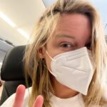 Katie Cassidy Instagram - Let’s play our part & try to keep those around us happy & healthy this holiday season. I know you’re sick of the “mask” thing, but I don’t care. MASK UP people!!!