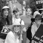 Katie Cassidy Instagram - Standing up for what we deserve! #SAGAFTRASTRONG
