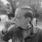 Katie Cassidy Instagram - There’s a new @pizzagirl in town (sorry @carolinedamore, I promise I only cheat when I’m out of the country) ♥️