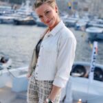 Katie Cassidy Instagram - Amazing time at Formula 1 in Monaco watching the Grand Prix trackside from the @drinkboem yacht event! Monte Carlo will always have a soft spot in my heart 🤍