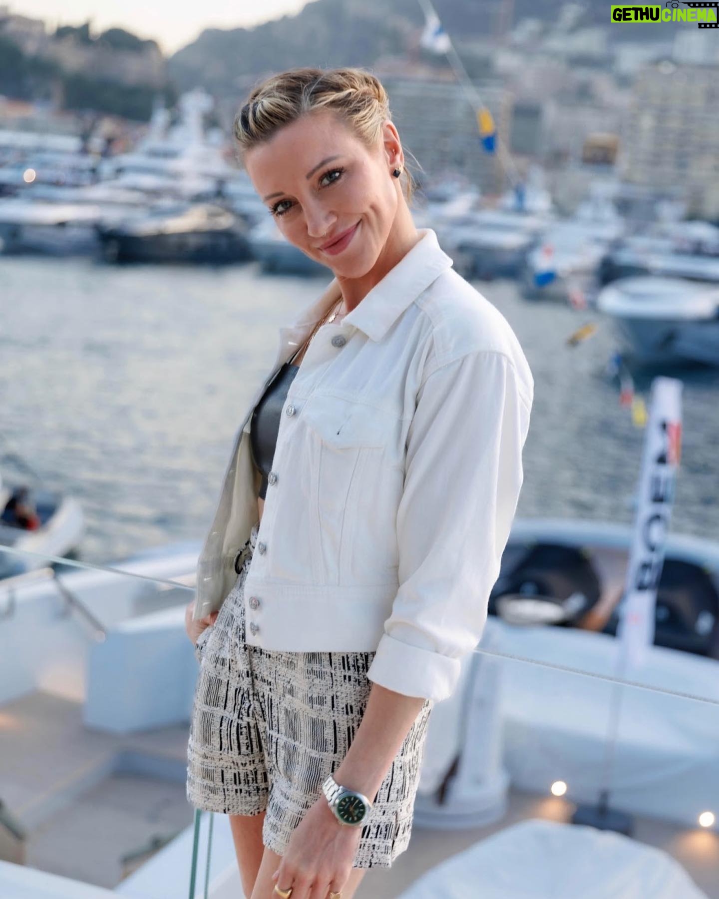 Katie Cassidy Instagram - Amazing time at Formula 1 in Monaco watching the Grand Prix trackside from the @drinkboem yacht event! Monte Carlo will always have a soft spot in my heart 🤍