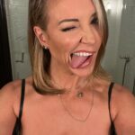 Katie Cassidy Instagram - Face on ✔️