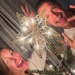 Katie Cassidy Instagram - ‘Tis the season! 😘@stephenhuszar