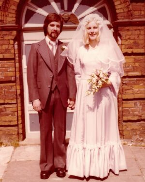 Katie Piper Instagram - 48 years of marriage 🌹 

It’s my parents wedding anniversary today and I asked them how do you get that number in a marriage. It was a short sweet reply: 

“Patience and understanding, play deaf sometimes”

Happy Anni mum and dad 🩷