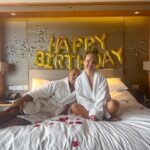 Katie Piper Instagram - Happy 40th birthday Richie ❤️🥳Celebrating the new decade at the @shangrilalondon - what a place to turn 40! ✨Thank you to every single person who made the day so wonderful. Ive never experienced such a special place like this 🩷
