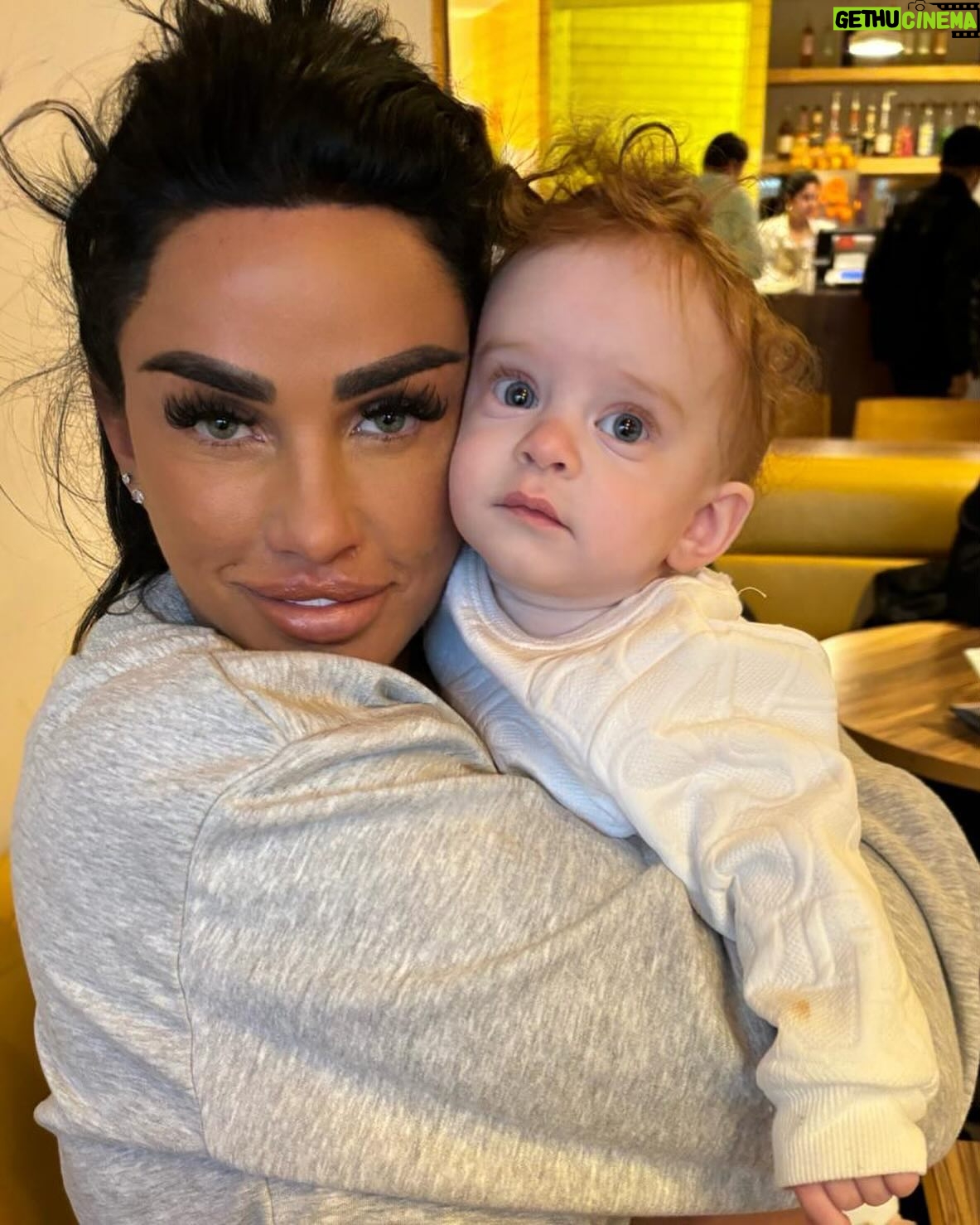Katie Price - 9.4K Likes - Natural mummy with my god daughter to be @lou_andersonroy ❤️❤️