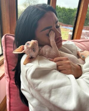 Katie Price Instagram - Cuddles ❤️