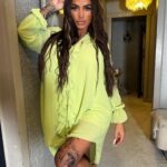 Katie Price Instagram – Lime Green or Pink ladies 💖 can’t decide xx 
From @jyyldn love all the colours and sizes 6 to 22 perfecttttt 😉
ad