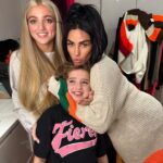 Katie Price Instagram - Had the best night with my girls movie marathon and snacks 🍿🍫