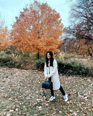 Katie Stevens Instagram - A troll in Central Park ✨