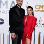 Katie Stevens Instagram - CMA date night ✨